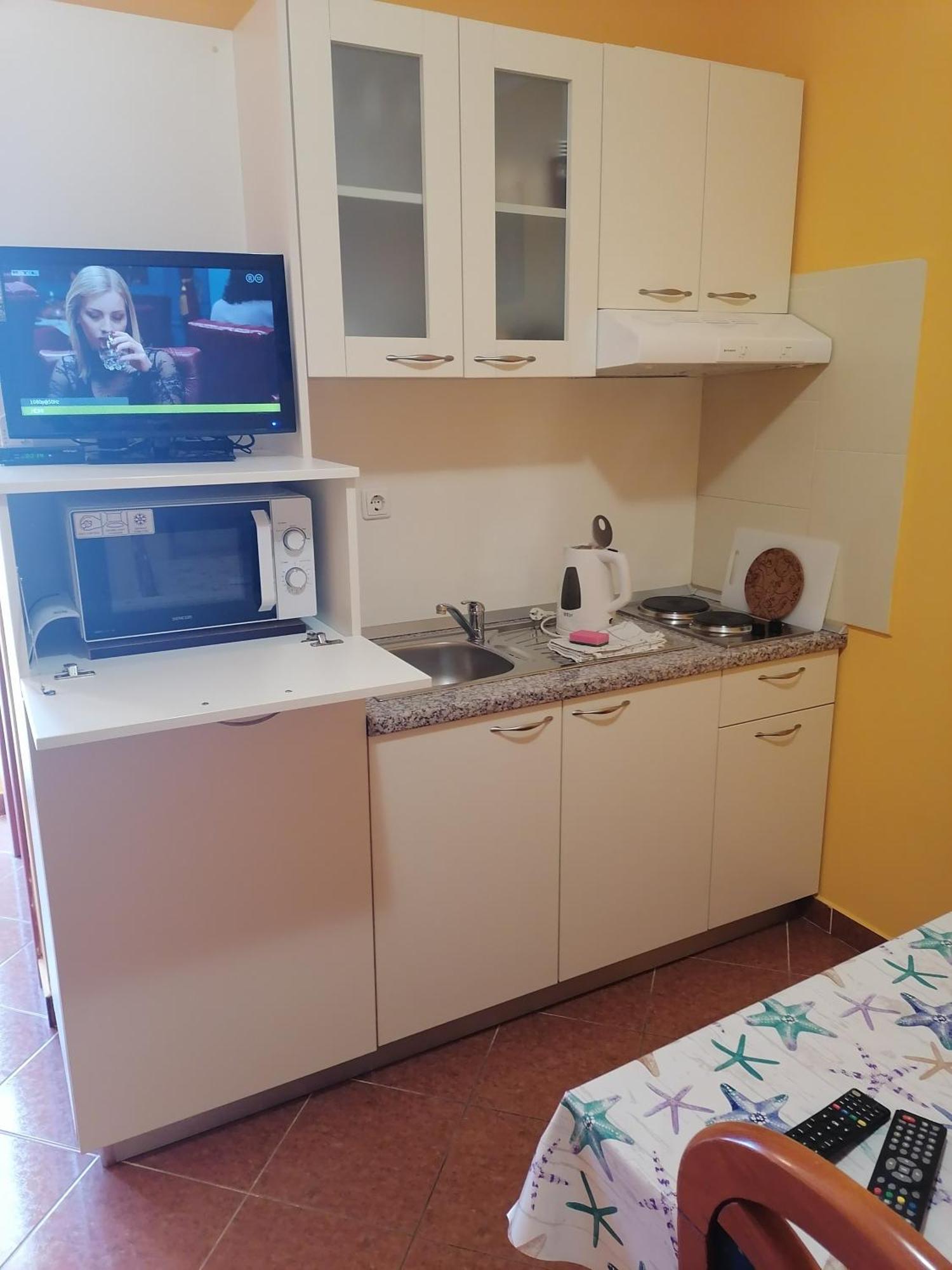 Apartmani Golomeic 茨里克韦尼察 外观 照片